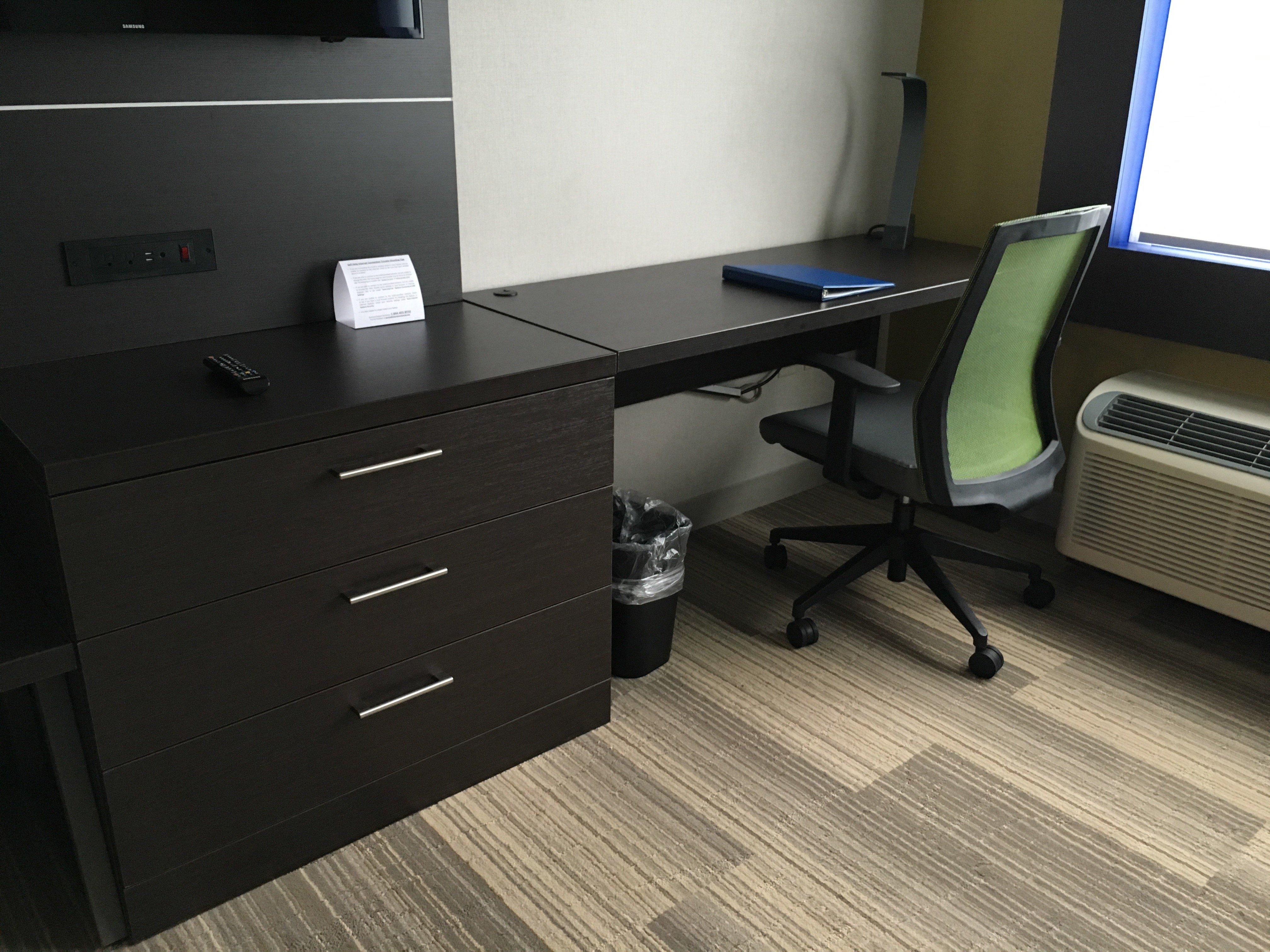 Holiday Inn Express & Suites Oswego By Ihg Экстерьер фото